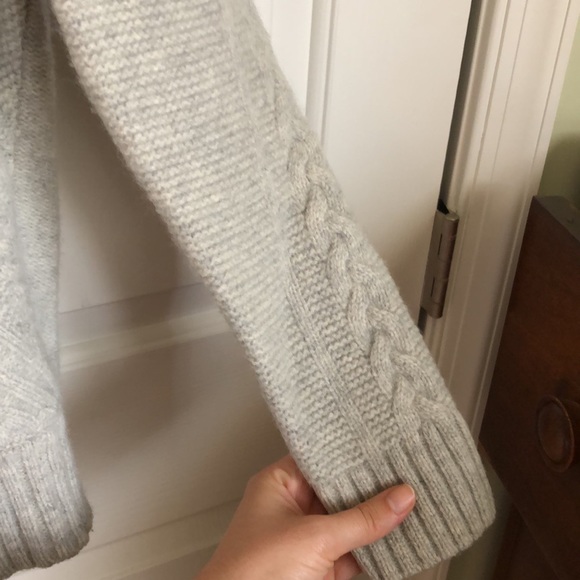 Madewell Merino Wool cable knit fringe Sweater. Extra fine 100% merino wool. EUC - Picture 6 of 10